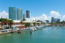 Load image into Gallery viewer, Miami Millionaire’s Row Boat Tour plus a FREE Bicycle Rental in South Beach
